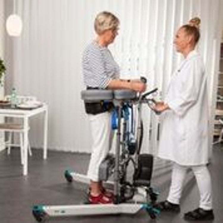 Mynd Göngugrind með rafknúinni lyftu Bure Raise and Go með lyftisegli