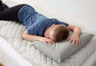 Show details for Yfirdýna  fyllt kúlum  Mynd Yfirdýna  fyllt kúlum