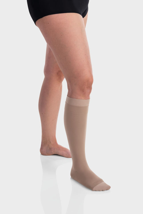 Mynd Juzo sárasokkar