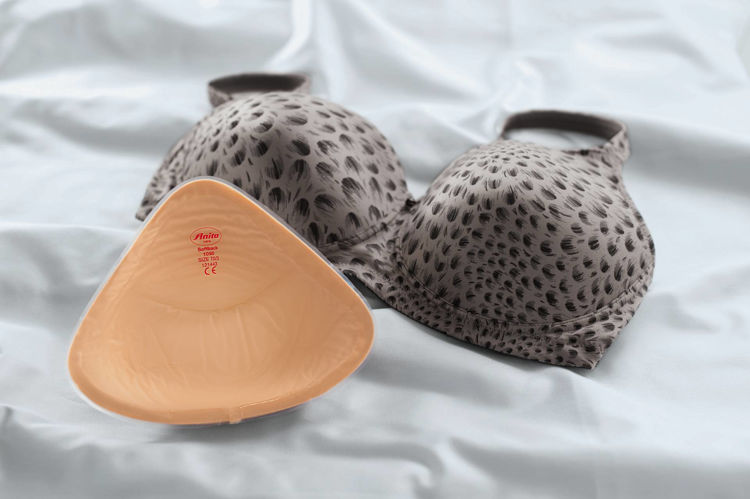 Mynd Anita Care Softback brjóst